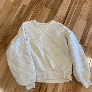 Universal threads quilted crewneck